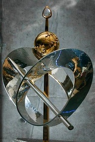 Honours of Scotland sculpture