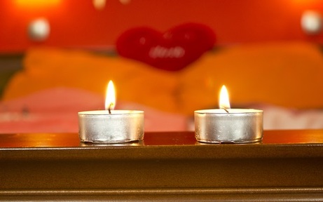 Keeping love's flame alive with a bedside vigil: Credit: Thomasz Sergej /Shutterstock