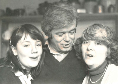 Clare as a child with Dad Mike Dawson and Mum Anna