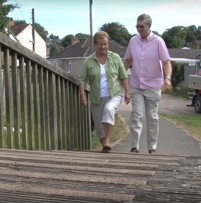 Keith Oliver with his wife Rosemary. Credit: Young Dementia UK.