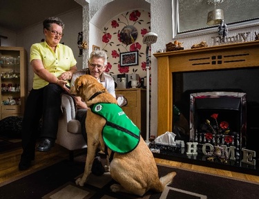 Ken, Glenys and Kaspa  Credit: The Dementia Dog Project