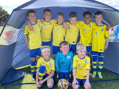 Brompton Juniors Under 10s football team. Credit: Bluebird Care.