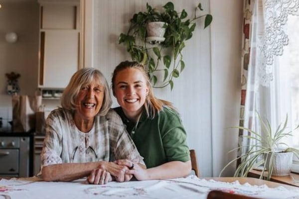 Home Instead (Wandsworth, Lambeth & Dulwich), LU132 The Light Bulb