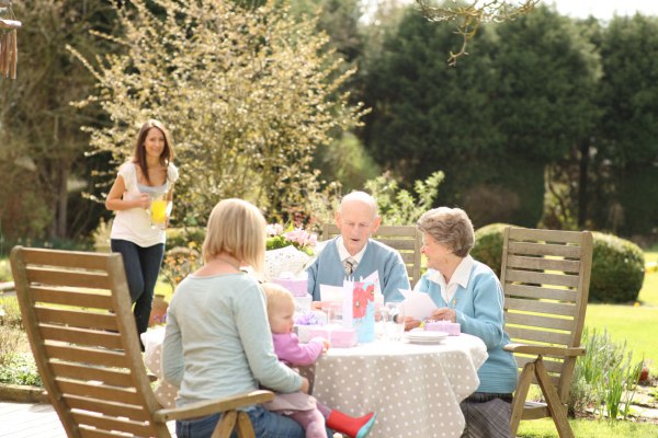 Helping Hands Home Care (Bury) BL9 5BT