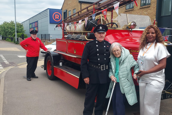 Right at Home (Hemel Hempstead, Hertfordshire, Buckinghamshire), Hemel Hempstead, Hertfordshire