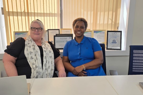 T&S Healthcare Services LU6 1SU