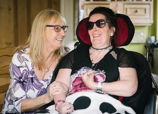 Helping Hands Home Care (Newcastle), Newcastle upon Tyne, Tyne & Wear