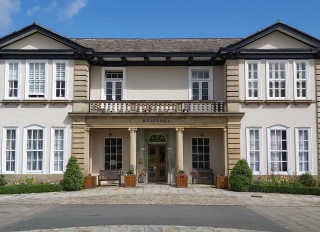 Hollins Hall Home Care, Harrogate, East Riding of Yorkshire